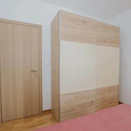 بيت للعطل House Camilla *